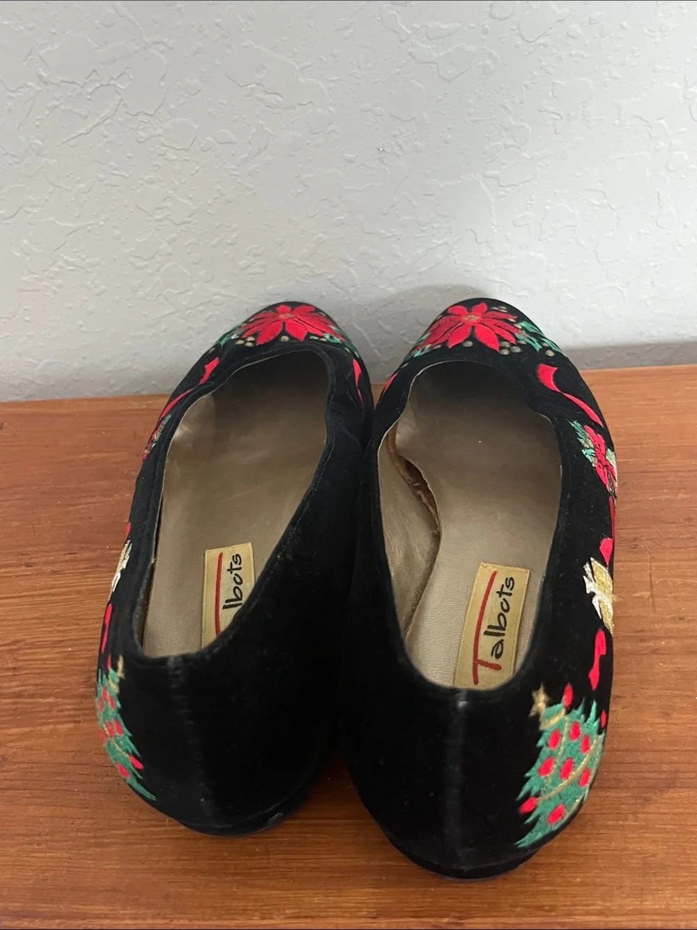 Talbots Black Velvet Flats with Poinsettia & Holiday Embroidery VTG Classics